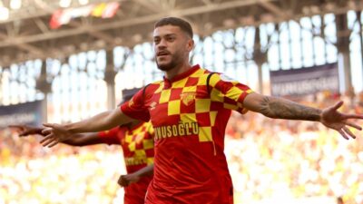 İzmir ekibinin Brezilyalı yıldızı için Leipzig ve Fulham'ın sunduğu 16