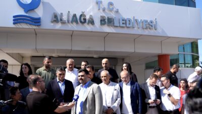 AK Parti Genel Sekreteri ve İzmir Milletvekili Eyyüp Kadir İnan,