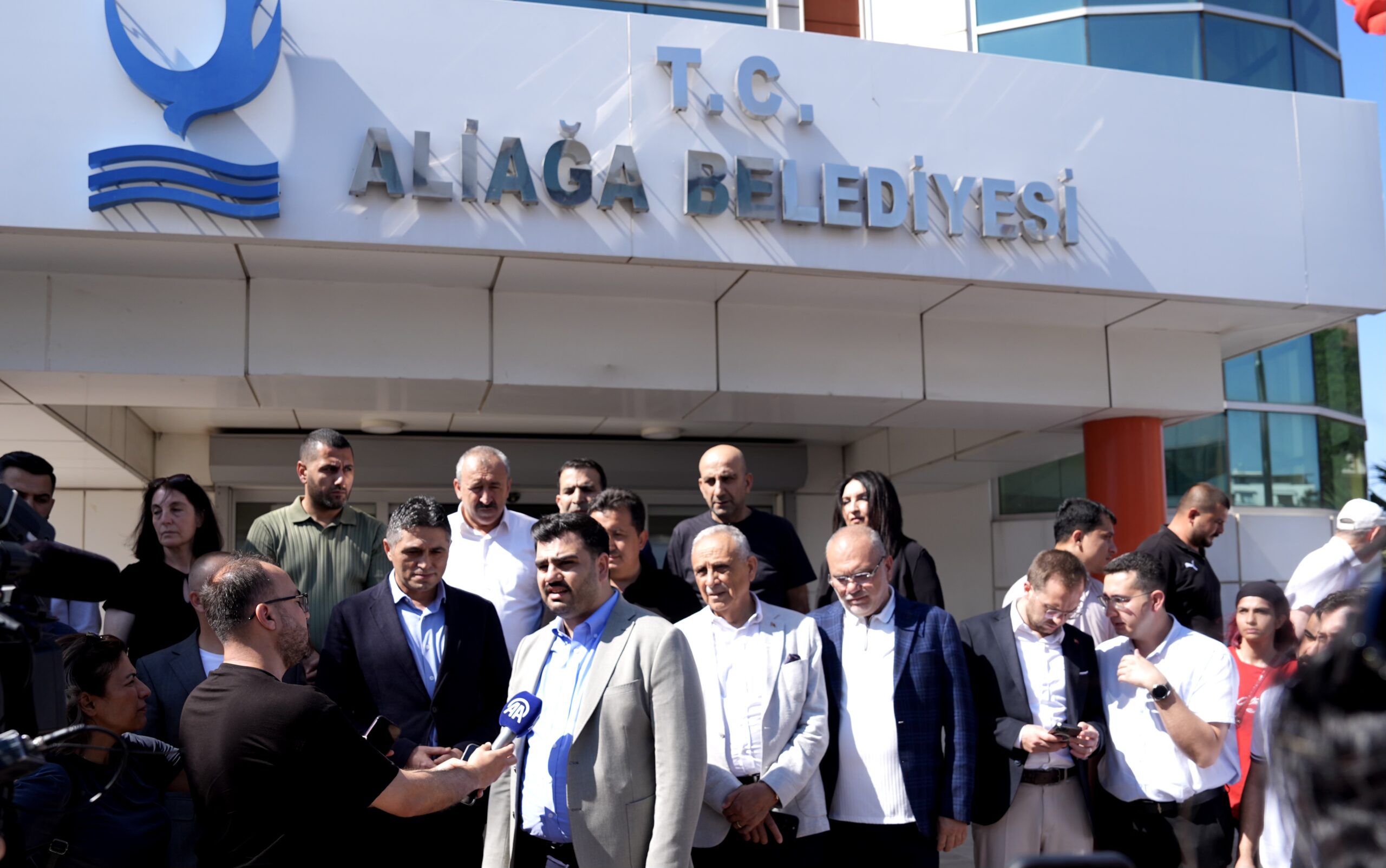 AK Parti Genel Sekreteri ve İzmir Milletvekili Eyyüp Kadir İnan,