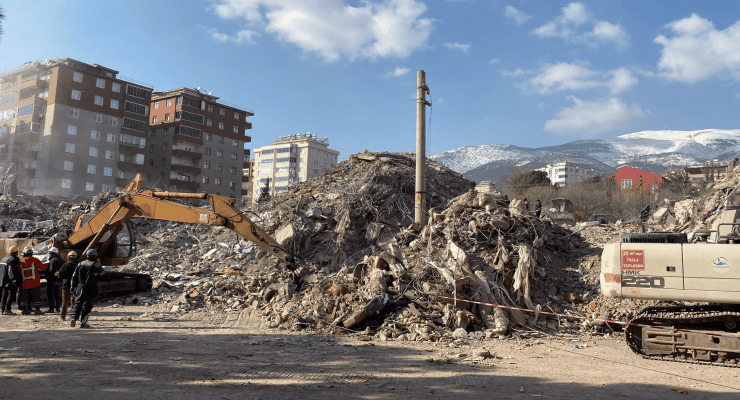 Kahramanmaraş depreminde yıkılan ve 150 kişinin hayatını kaybettiği Palmiye Sitesi