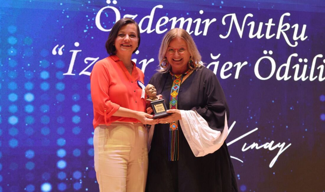 Karabağlar Belediye Başkanı Helil Kınay, seçim döneminde sözünü verdiği kültür-sanat