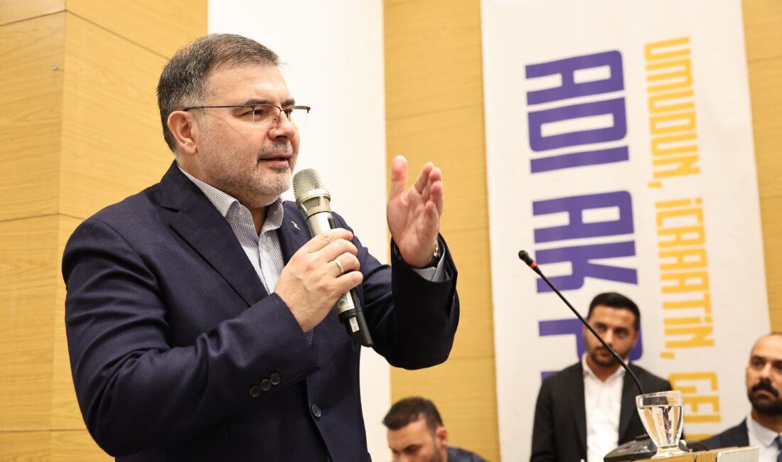 AK Parti Bornova İlçe Danışma Meclisi’nde konuşan AK Parti İzmir