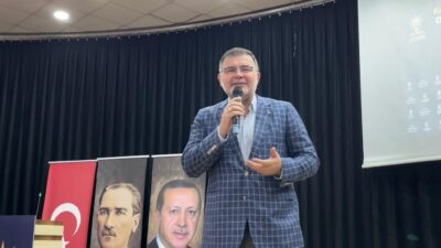 AK Parti Karabağlar İlçe Danışma Meclisi’nde konuşan AK Parti İzmir