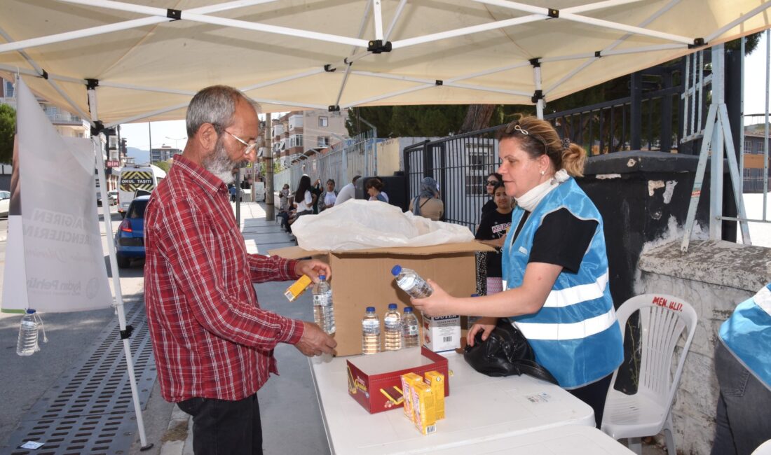 Hafta sonu gerçekleştirilen üniversiteye giriş sınavlarında, Menemen Belediyesi, ilçede sınavların