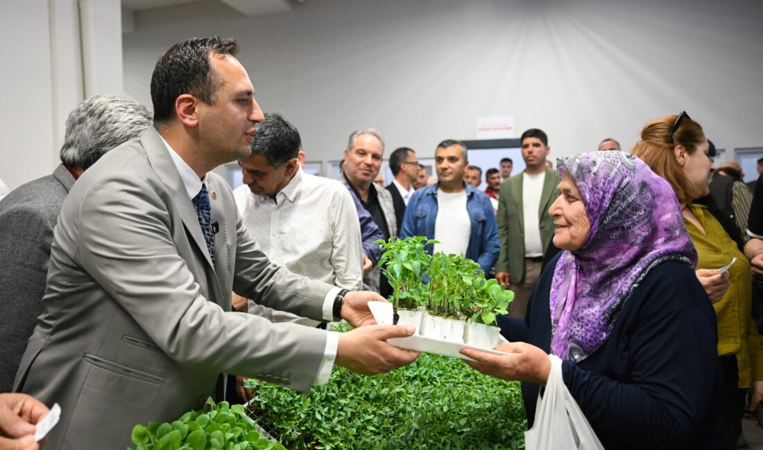 Bornova Belediyesi, Kurban Bayramı’nda Işıkkent Kurban Pazarı’ndan çıkan hayvan gübrelerini