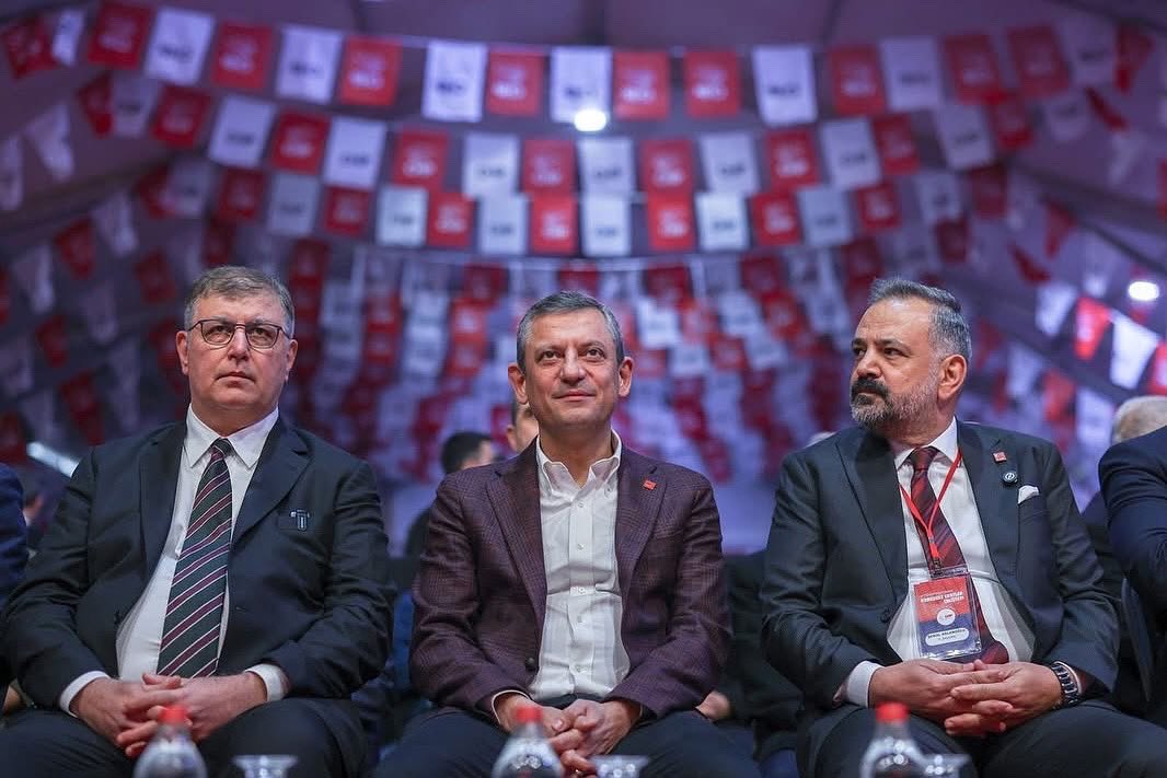 38. kurultayın iptaline ilişkin dava ertelendi; İzmir İl Başkanı Aslanoğlu’ndan