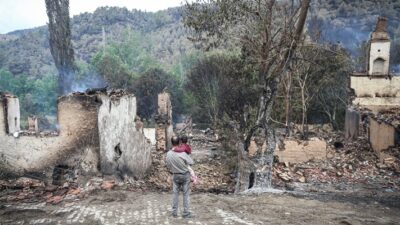 Çevre, Şehircilik ve İklim Değişikliği Bakanı Murat Kurum, Bilecik’teki yangında