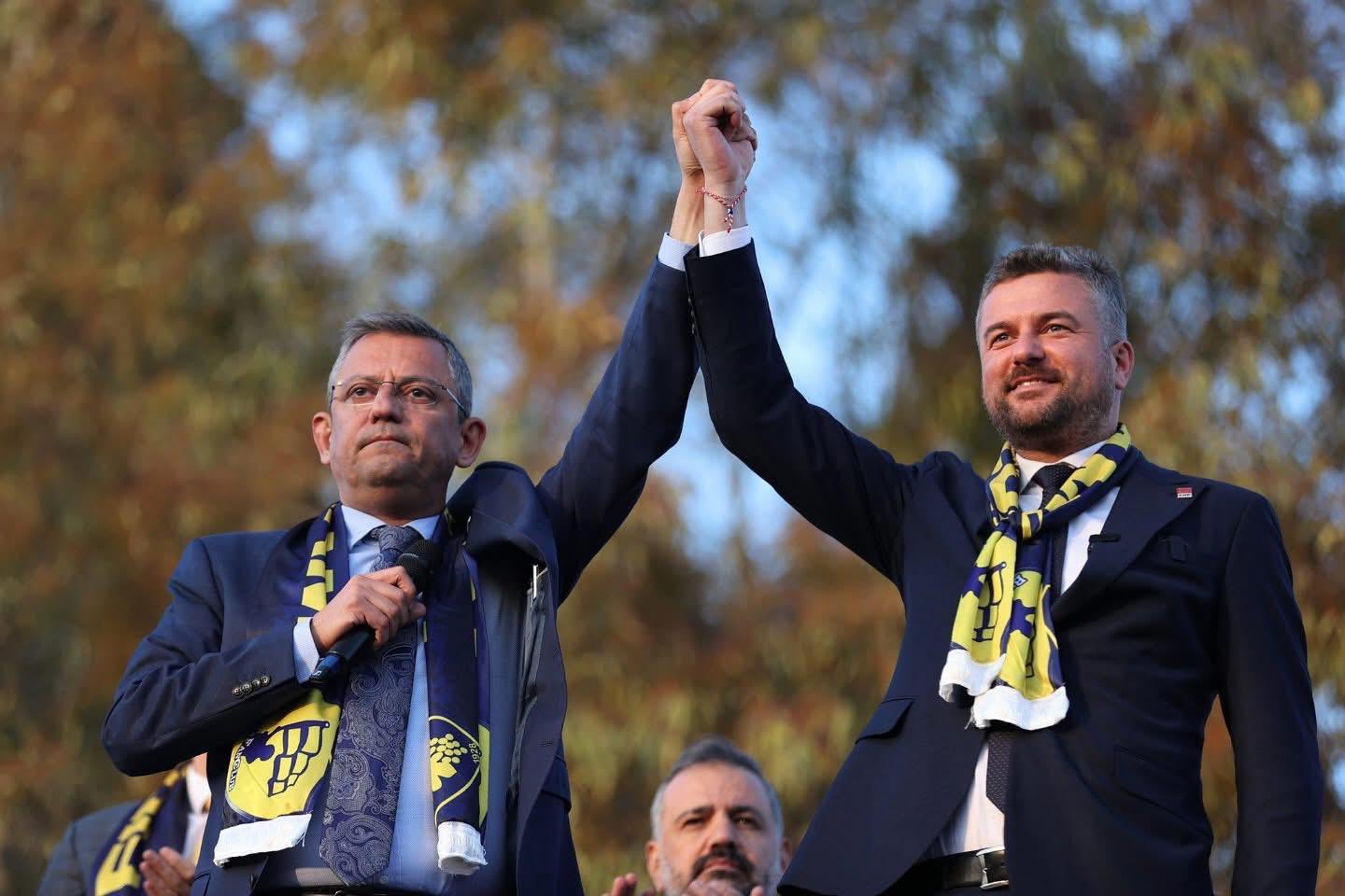 özgür özel buca