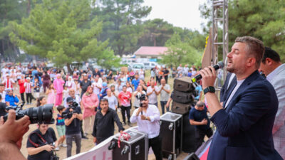 Buca Belediye Başkanı Görkem Duman, hemşehri dernekleri ile hayırseverler tarafından