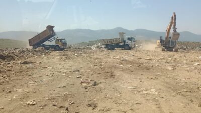 İzmir Büyükşehir Belediyesi’ne ait üç katı atık tesisine çevre ihlalleri