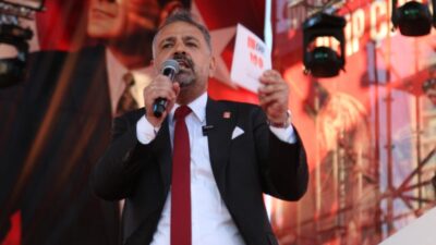 İzmir'de 6 gündür devam eden ve kent genelinde hizmetleri aksatan