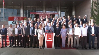 CHP'nin 81 il başkanı, kurultay soruşturmasına ilişkin olağanüstü bir toplantıda