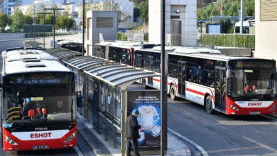 İzmir Büyükşehir Belediyesi ESHOT Genel Müdürlüğü, kent genelindeki otobüs durakları