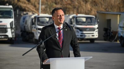 İzmir’de grev yedinci gününe girerken, Bornova Belediye Başkanı Ömer Eşki;