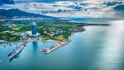 İzmir'in uzun yıllardır tartışma konusu olan İnciraltı bölgesinin planlamasıyla ilgili