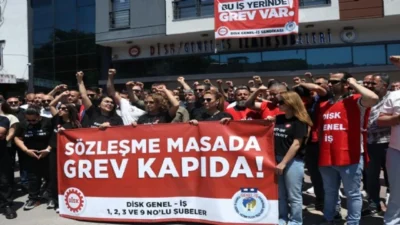 İzmir Büyükşehir Belediyesi'ne bağlı şirketlerde 29 Mayıs'ta başlayan grev devam