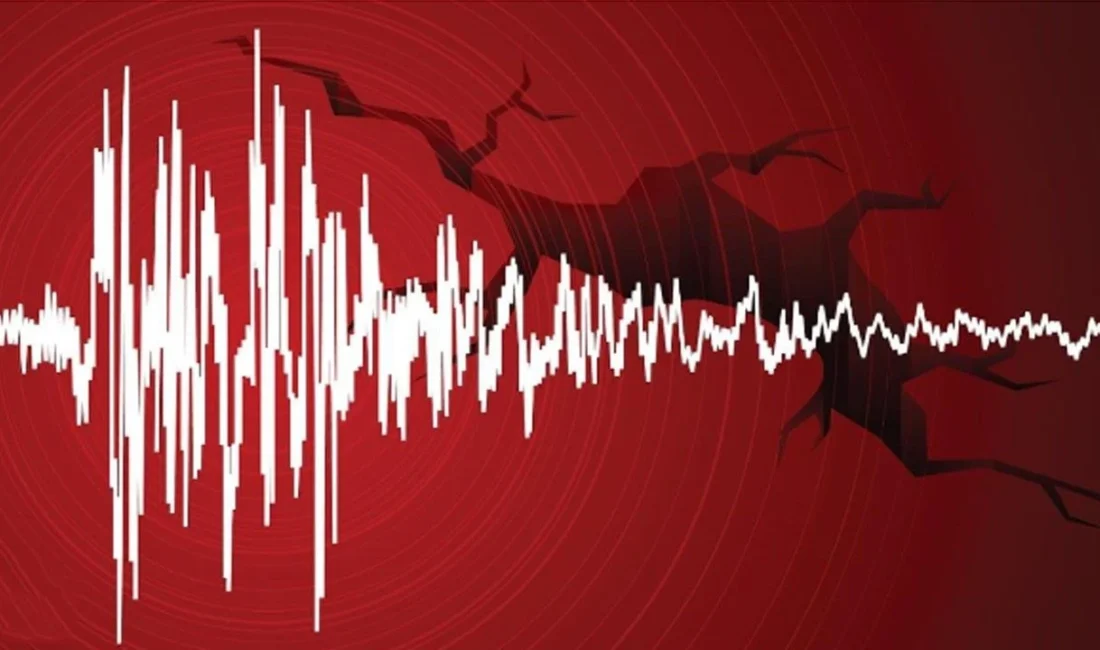 Ege Denizi'nde meydana gelen 5.2 büyüklüğündeki deprem İzmir başta olmak