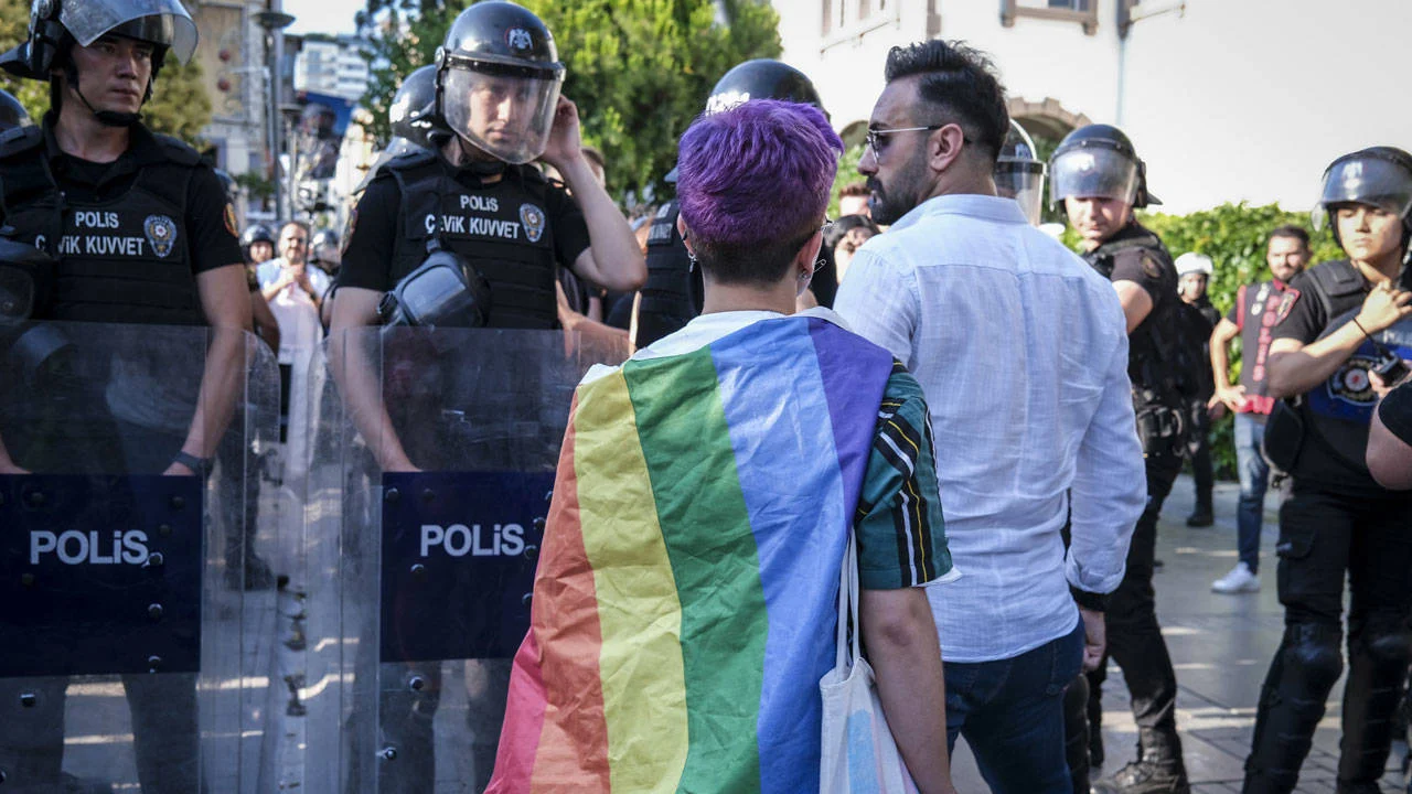 13. Onur Haftası kapsamındaki tüm LGBTİ+ etkinlikleri "kamu düzeni ve