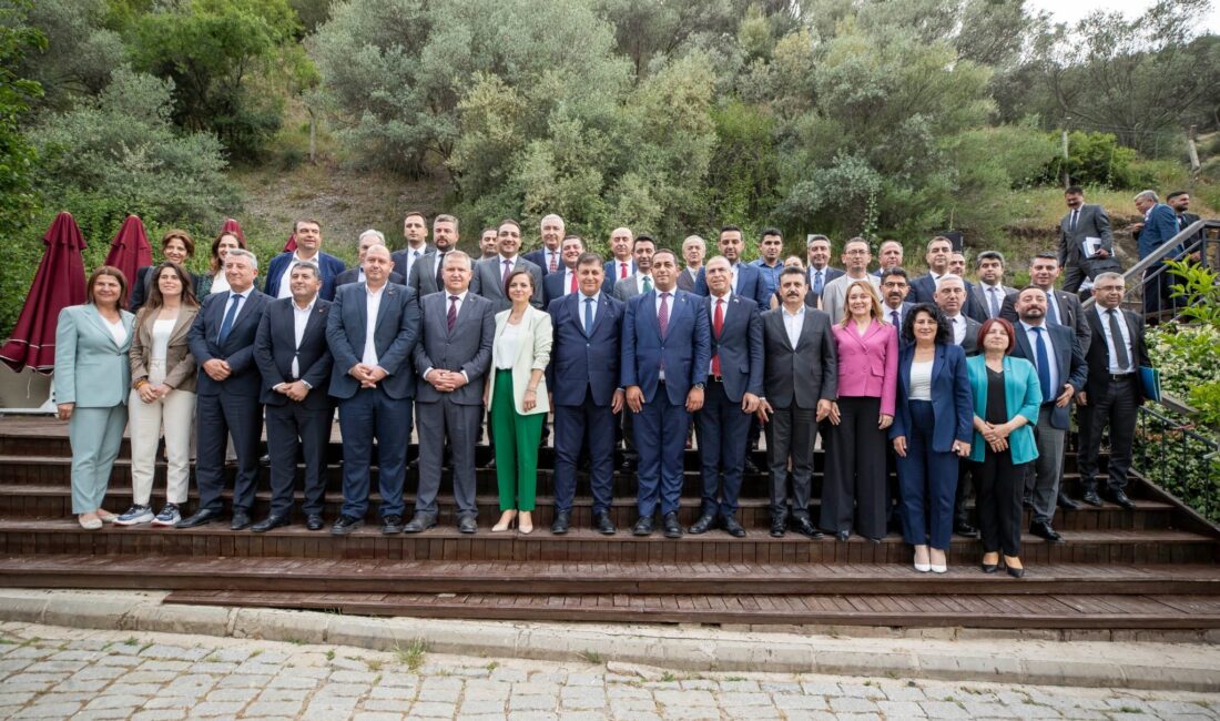 Bugün Ankara 42. Asliye Hukuk Mahkemesi'nde görülecek olan CHP'nin 38.
