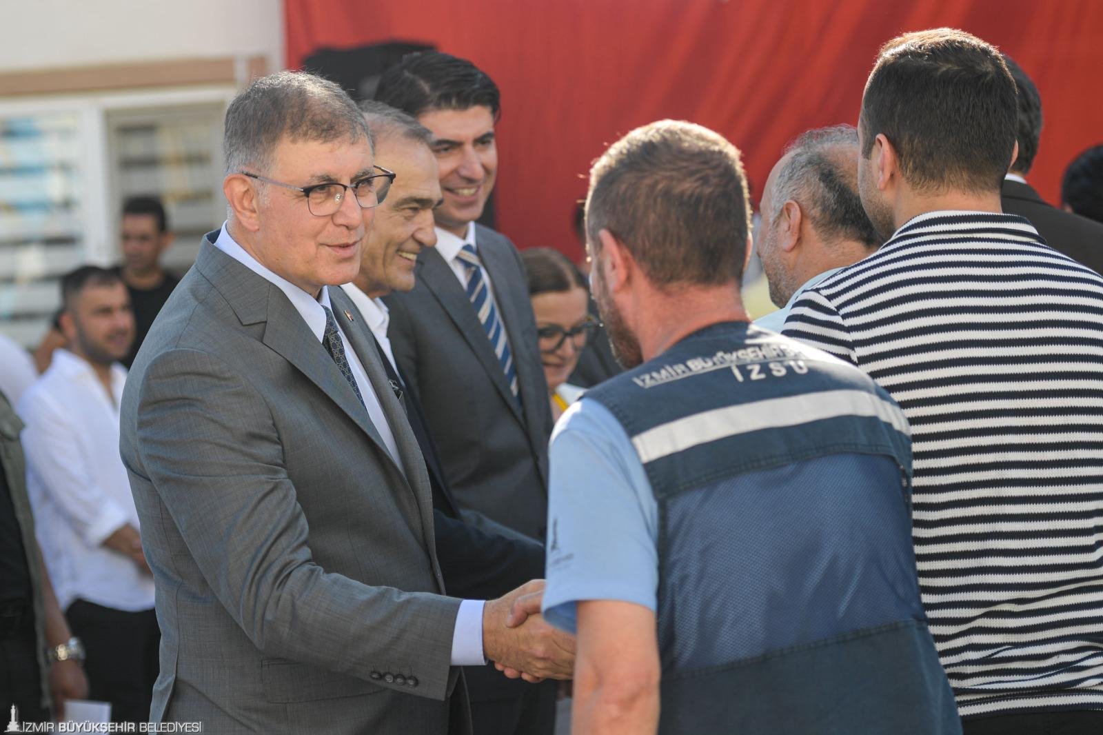 İzmir Büyükşehir Belediye Başkanı Dr. Cemil Tugay, Kurban Bayramı öncesi