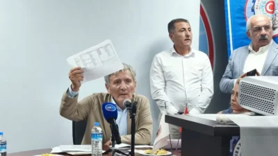 Belediye-İş Sendikası Genel Başkanı Nihat Yurdakul, bin 30 işçinin işten