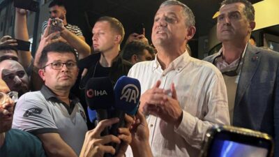 Manisa Büyükşehir Belediye Başkanı Ferdi Zeyrek evindeki havuzda elektrik akımına