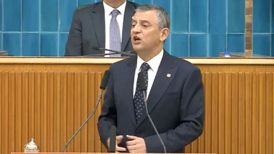 Özgür Özel, partisinin hedef alındığını ve farklı yollarla sindirilmeye çalışıldığını