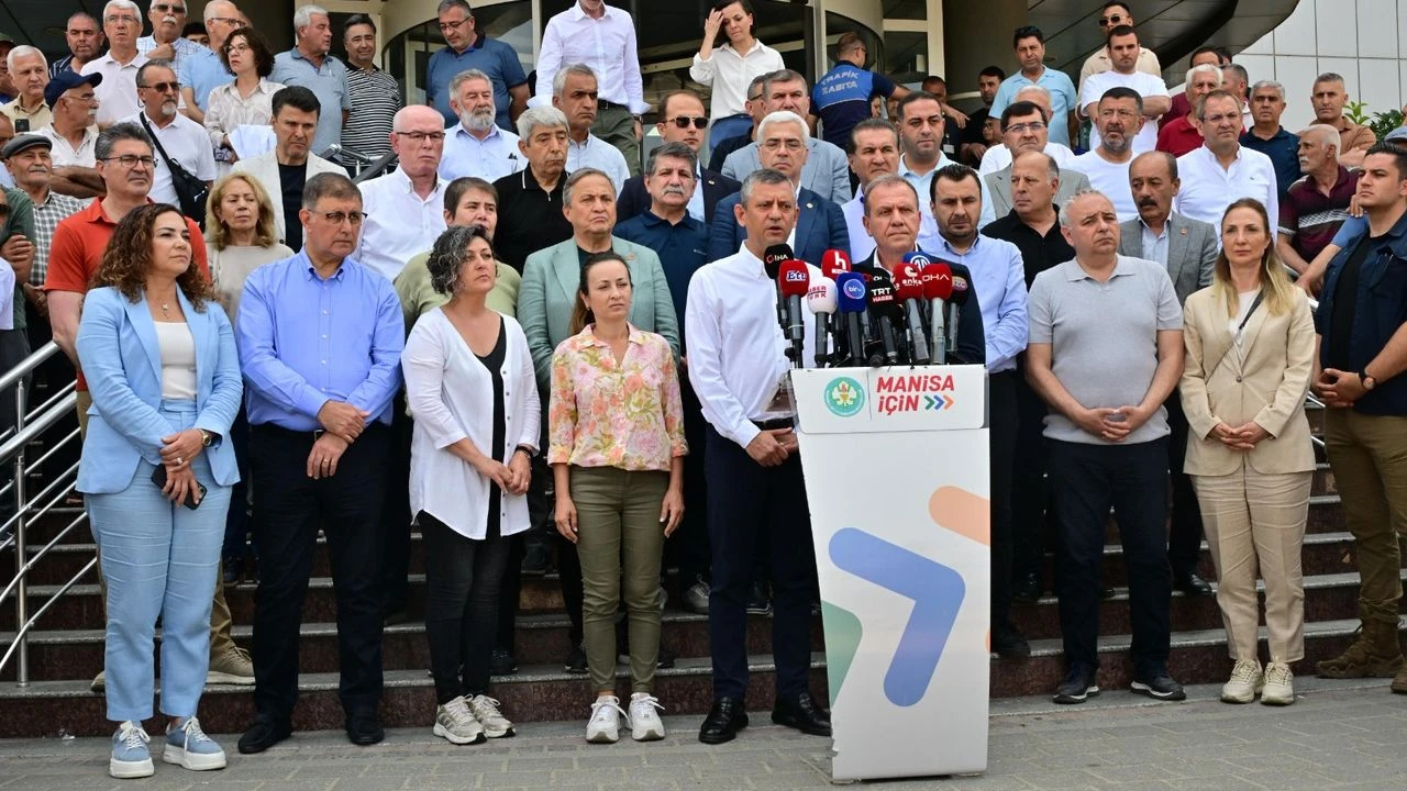 CHP Genel Başkanı Özgür Özel, elektrik çarpması sonucu yoğun bakımda