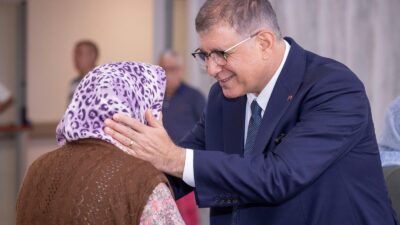 İzmir Büyükşehir Belediye Başkanı Dr. Cemil Tugay, İzmir Büyükşehir Belediyesi’ne