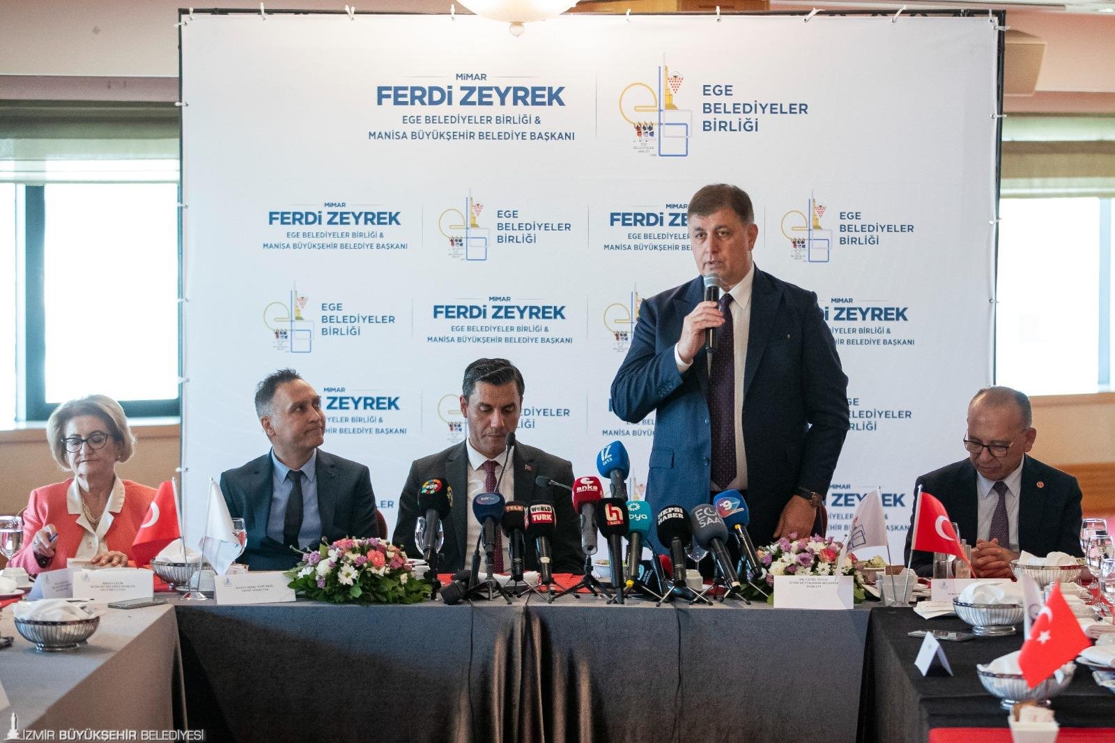 Elektrik akımına kapılan Manisa Büyükşehir Belediye Başkanı Ferdi Zeyrek'in durumu