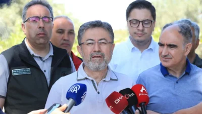 Bakan Yumaklı: Türkiye genelinde halen aktif 6 büyük orman yangını