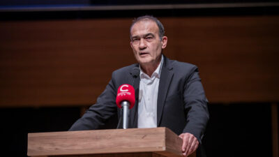 İzmir Büyükşehir Belediyesi Başkan Vekili Dr. Zafer Levent Yıldır, AK