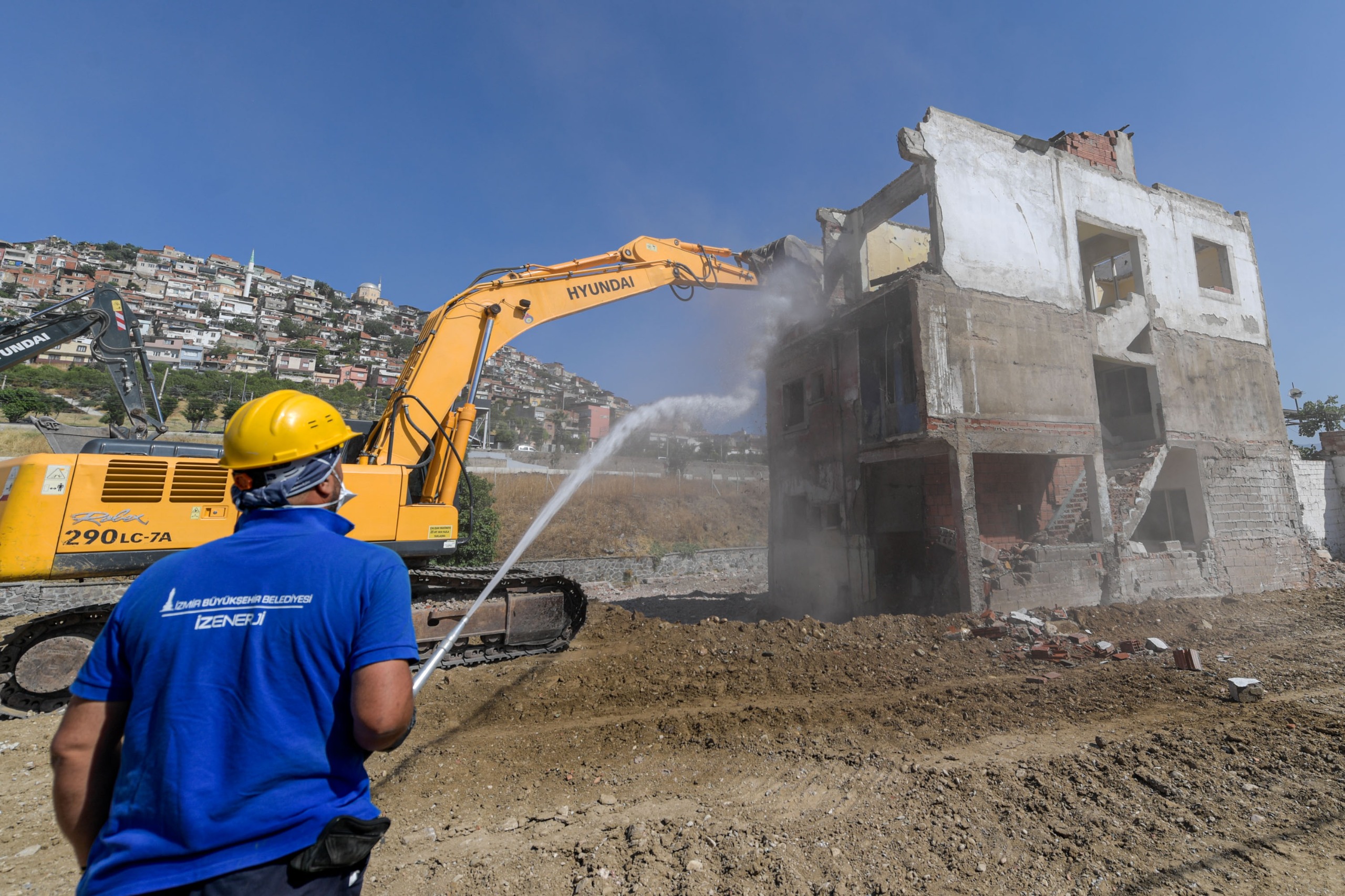 İzmir Büyükşehir Belediyesi Yeşildere’nin dönüşümü için çalışmalarını hızlandırdı. Kente kazandırılacak