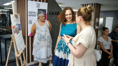 Karşıyaka Belediyesi Ana Hizmet Binası’nın giriş katında yer alan Galeri