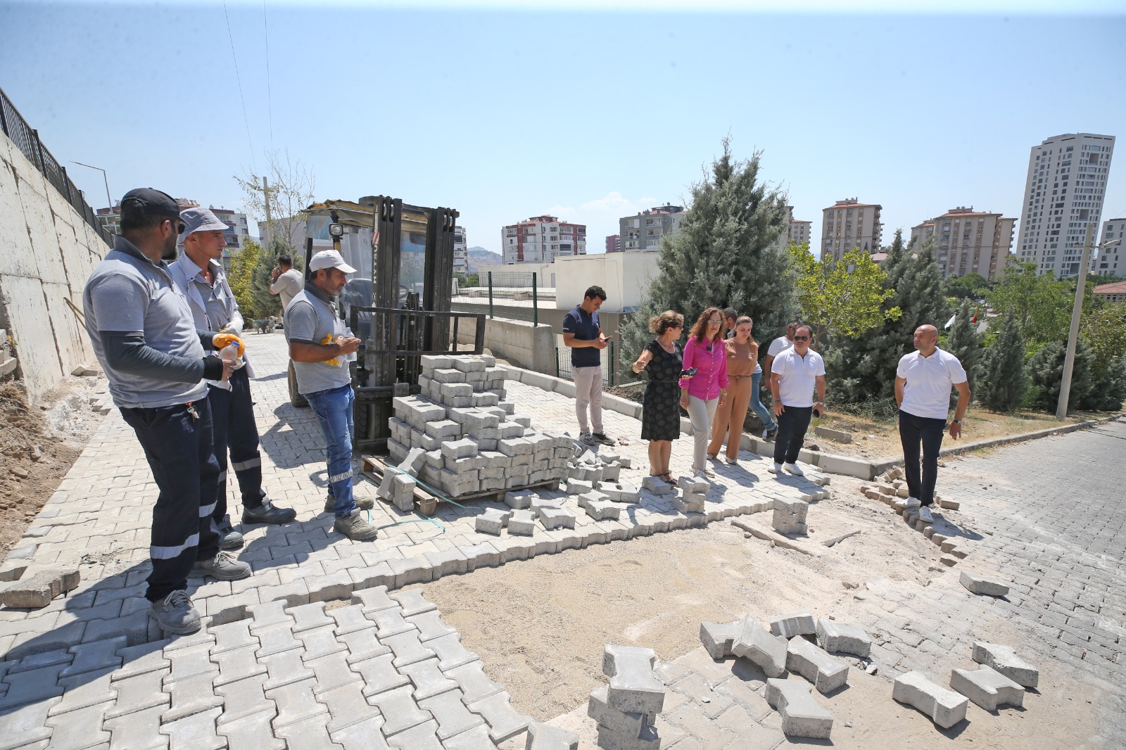 Daha konforlu, güvenli ve estetik bir kent hedefiyle hizmetlerine yön
