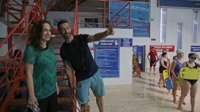 Karşıyaka’nın yarı olimpik ölçülerdeki tek kapalı yüzme tesisi olan Karşıyaka