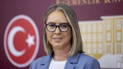 İzmir’deki su kesintileri “CHP yönetim zaafiyeti” olarak değerlendirildi; altyapı yatırımlarını