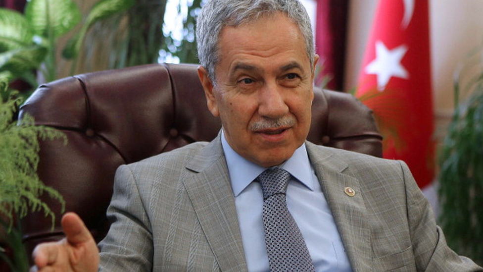 Tutuklu Başkan Murat Çalık’ı hastanede ziyaret eden Bülent Arınç, “Herkese