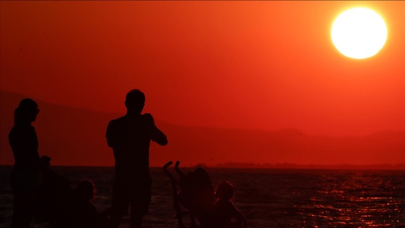 Meteoroloji Genel Müdürlüğü, Türkiye genelinde etkili olan sıcak hava dalgasına