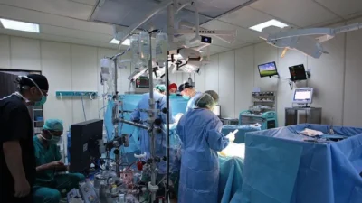 Tıp dünyasında tarihi bir adım atıldı: Cerrahlar, durmuş bir bebeğin