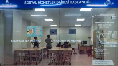 İzmir Büyükşehir Belediyesi Sınav Destek Merkezi, uzman rehberlerle LGS ve