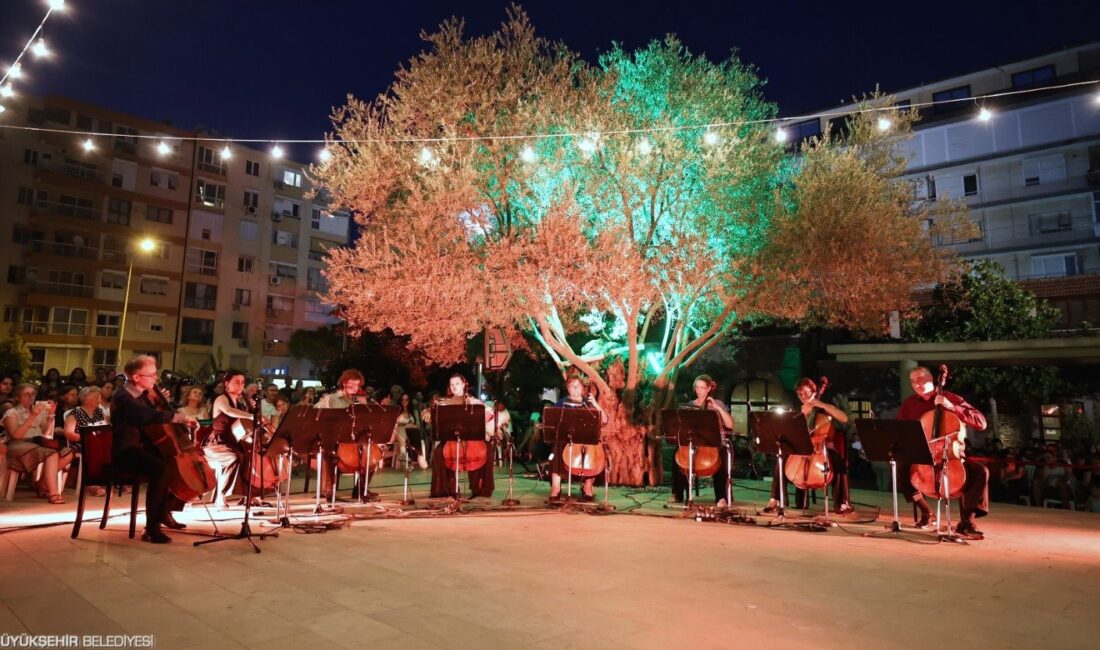 Barok’tan caz’a uzanan repertuarıyla MAV Cello Ensemble, zeytin ağacının gölgesinde
