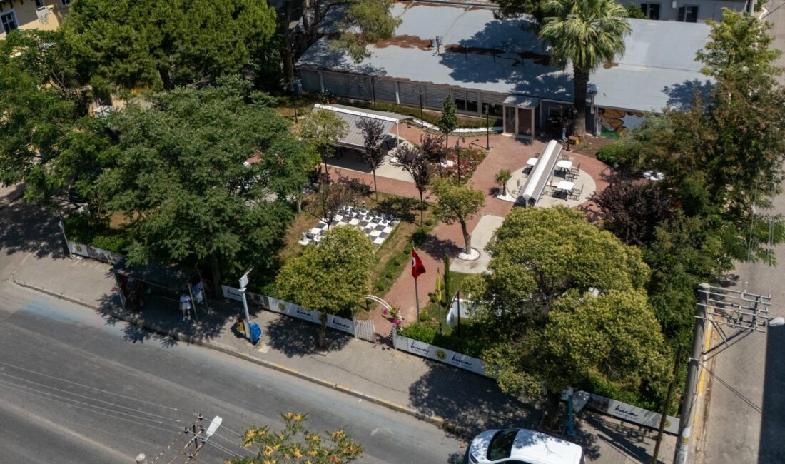 Buca Belediyesi, ilçenin hafızasında önemli bir yeri bulunan Göksu Kafe’yi yeniden