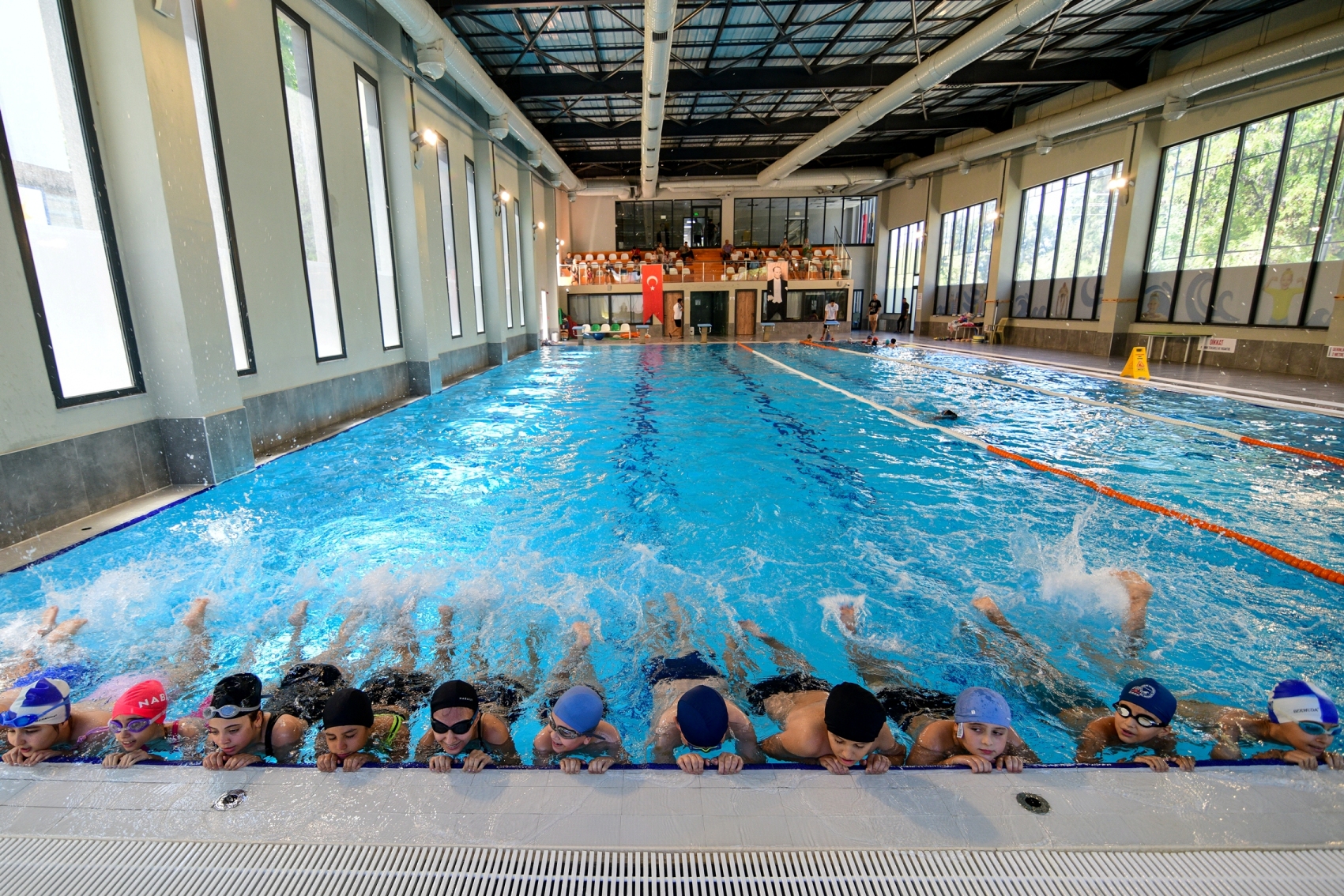 bornova yüzme kursları