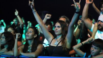Menderes Belediyesi ve Türkchopper Kulübü iş birliğiyle düzenlenen Motofest, Özdere