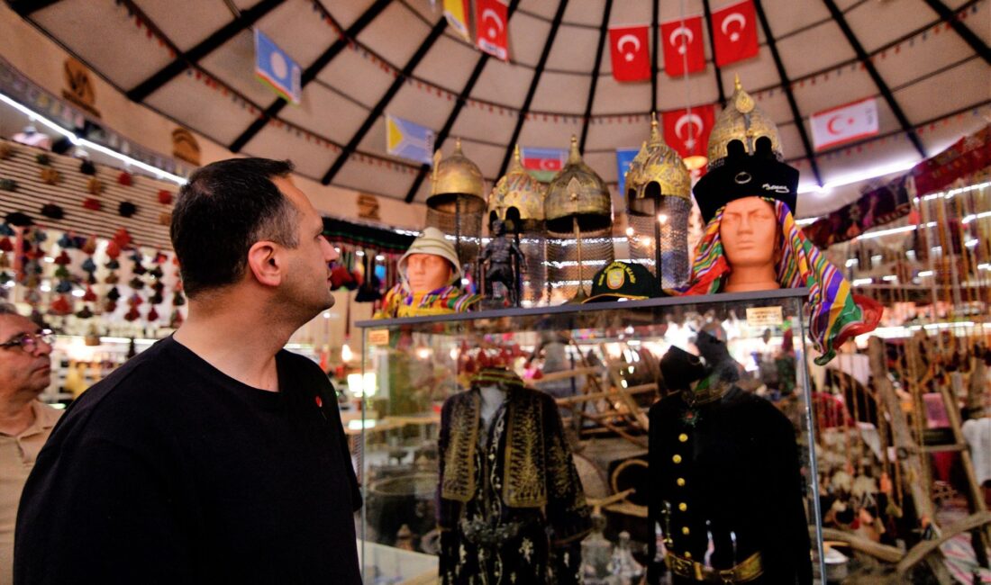 Bornova Belediye Başkanı Ömer Eşki, Ege Bölgesi Yörük Türkmen Dernekler