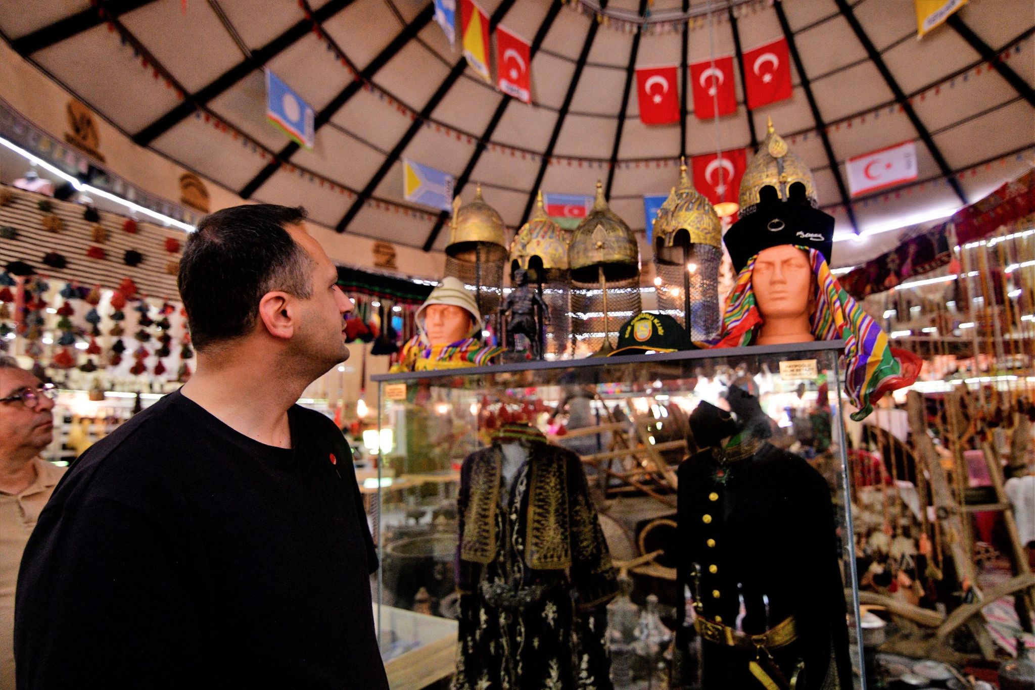 Bornova Belediye Başkanı Ömer Eşki, Ege Bölgesi Yörük Türkmen Dernekler