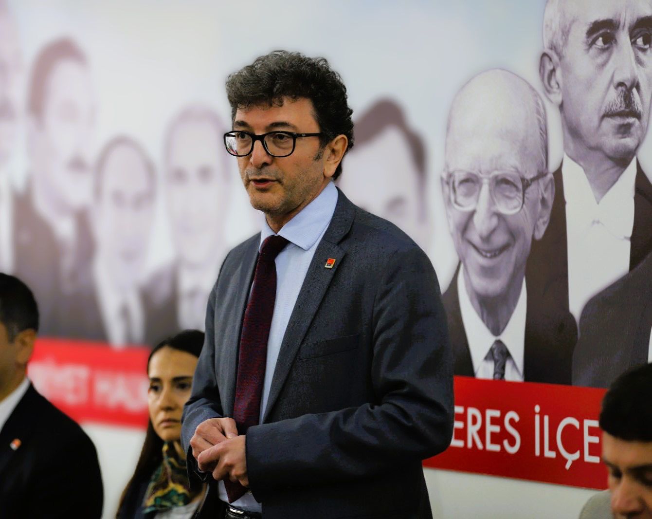 CHP’li Yüksel Taşkın, Buca Cezaevindeki CHP’li isimleri ziyaret etti. “Moralleri