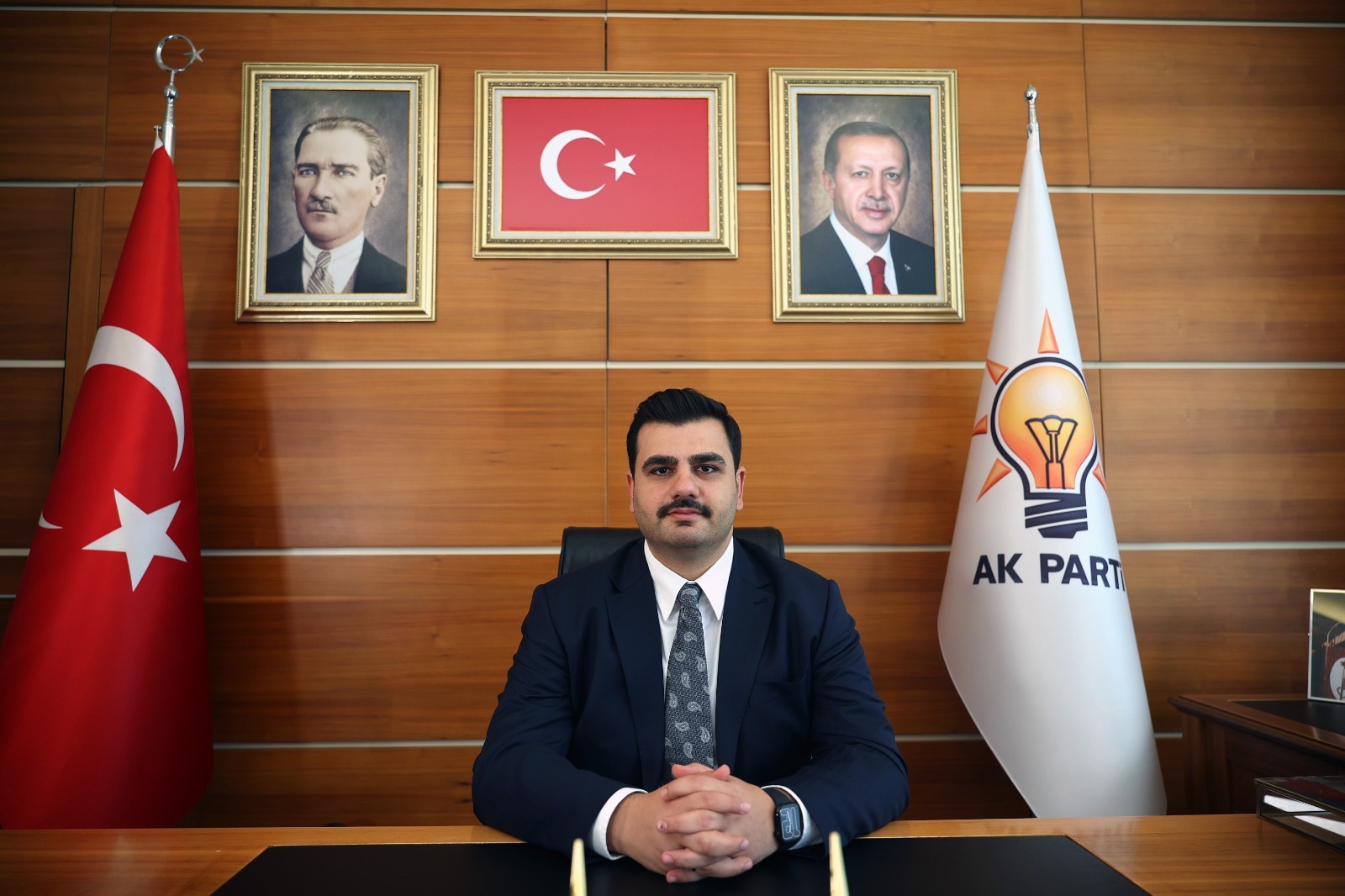 ak parti eyyüp kadir inan çeşme