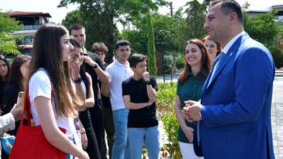 Bornova Belediyesi’nin ücretsiz eğitim merkezi BELGEM, LGS ve YKS’de öğrencilerini